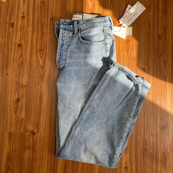 NWT Aritzia Denim Forum Boyfriend High Rise Loose, 28L 26W - Picture 7 of 7